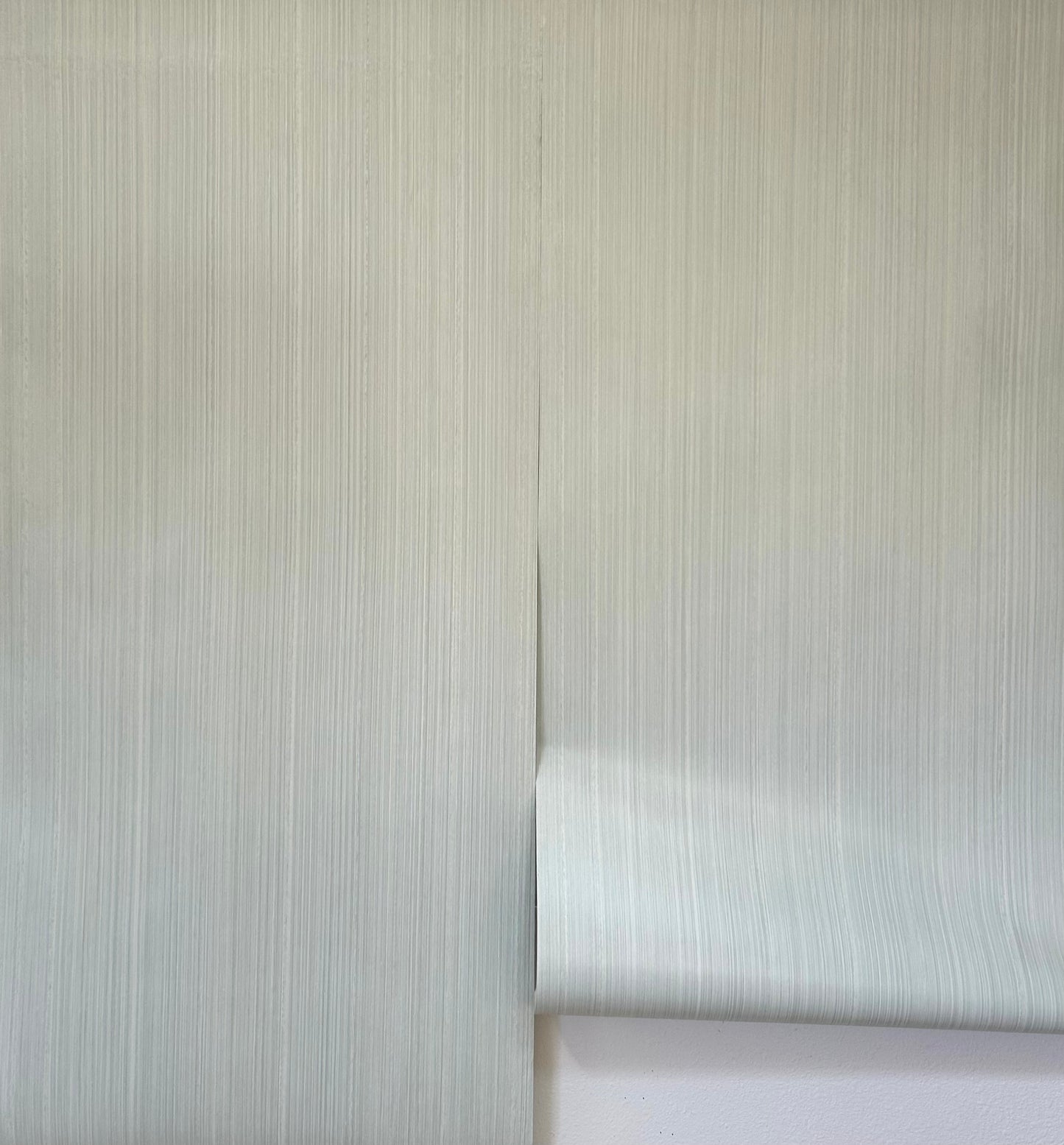 Hand-Painted Strié Wallpaper rolls